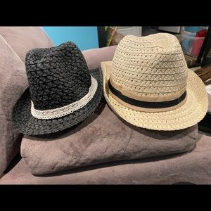 🎀2 brand new with tags fedoras
